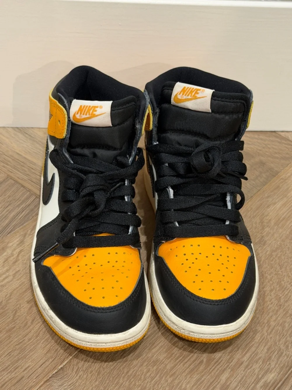 Nike Air Jordan 1 High Orange Black White